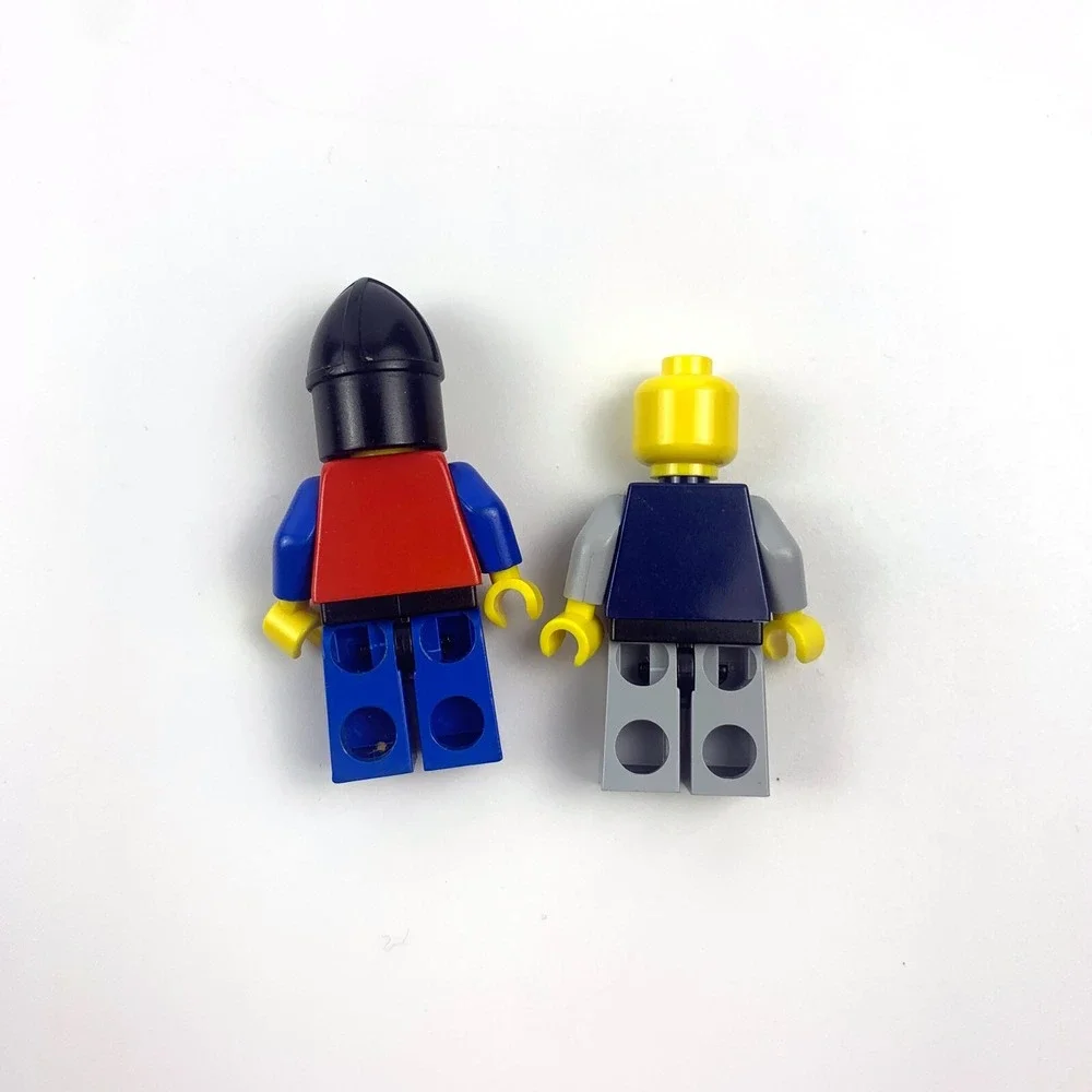 Vintage LEGO Minifigure Lot of 10 Pirates Castle Fire Hats Hair Swords Muskets +